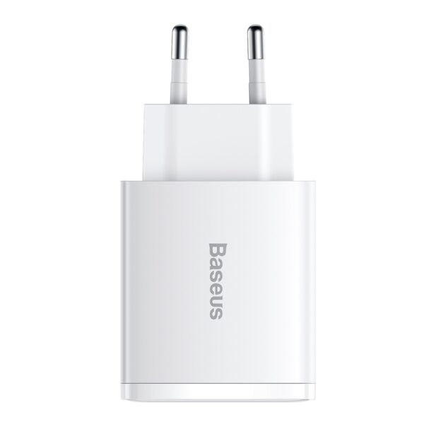 (1451) Sieninis įkroviklis 30W 2xUSB + USB-C QC3.0 PD3.0, baltas