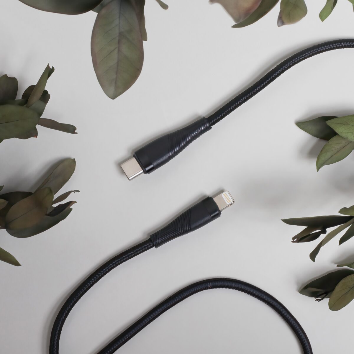 Maxlife MXUC-08 cable USB-C - Lightning 1,0 m 27W black nylon - Image 4