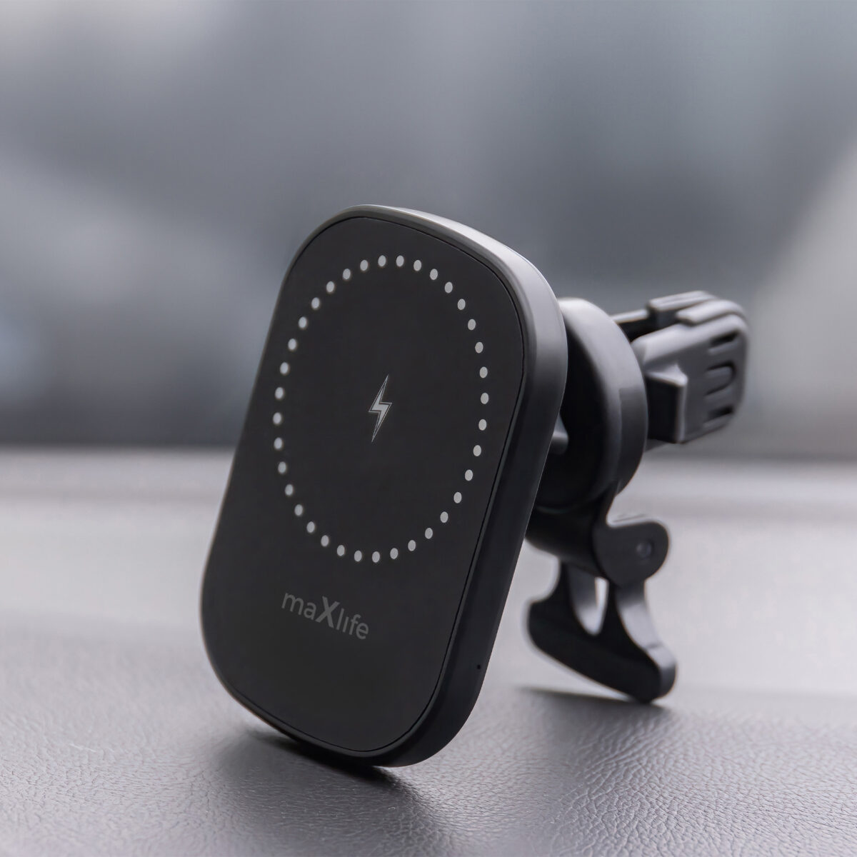 Maxlife car holder for air vent MXCH-16 magnetic with wireless charging black 15W - Image 3