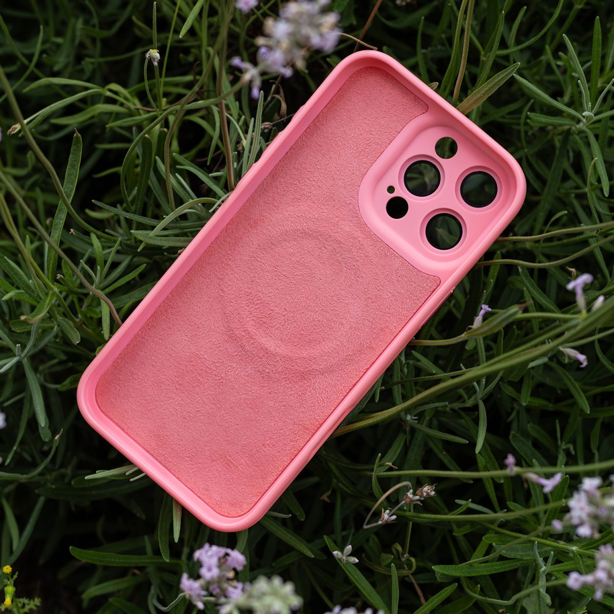 Ultra Trendy Vivid Thin Mag case for iPhone 16 Pro Max 6,9 pink - Image 7