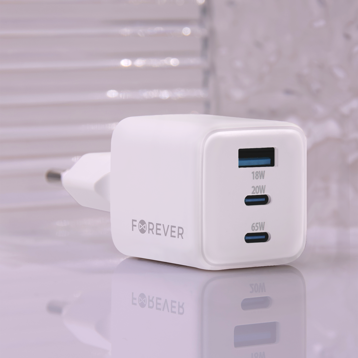 440248_oryg Forever TC-08-65ACC GaN PD QC charger 2x USB-C 1x USB 65W white - Image 6